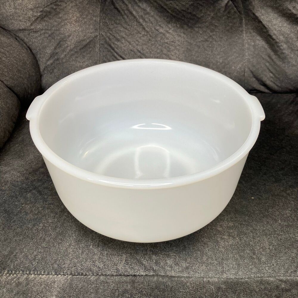 Vintage Glasbake Mixmaster Sunbeam 19CJ Large White Milk Glass Mixer Mixing Bowl